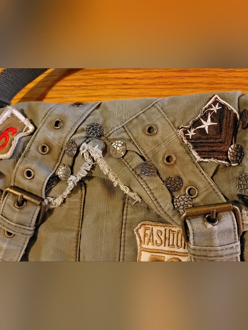 Vintage Y2K Olive Green Canvas Shoulder Bag with Patch Accents - Picture 7 of 8